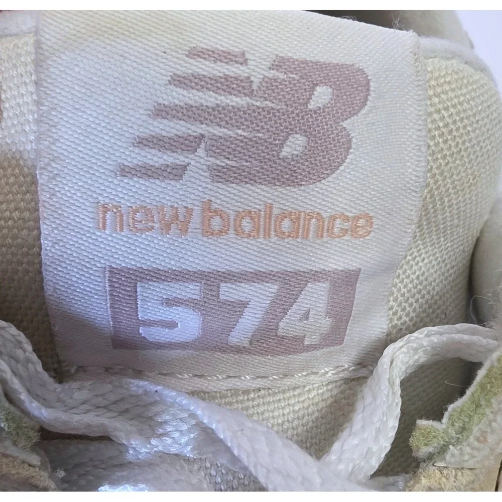 New Balance 574 Tan Cream Pink Suede Mesh Sneakers SZ 8 Mild Discolor on Suede